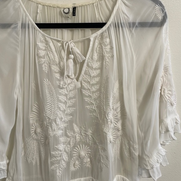 anthropologie Akemi + kin white embroidery boho ruffle sleeves sheer top size xs - Picture 4 of 7